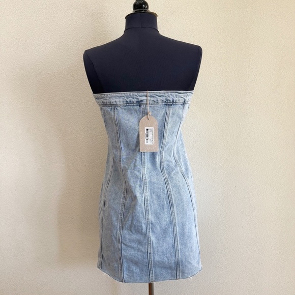 Meshki Tiani Buttoned Denim Mini Dress in Light Blue Size Medium - Picture 7 of 8